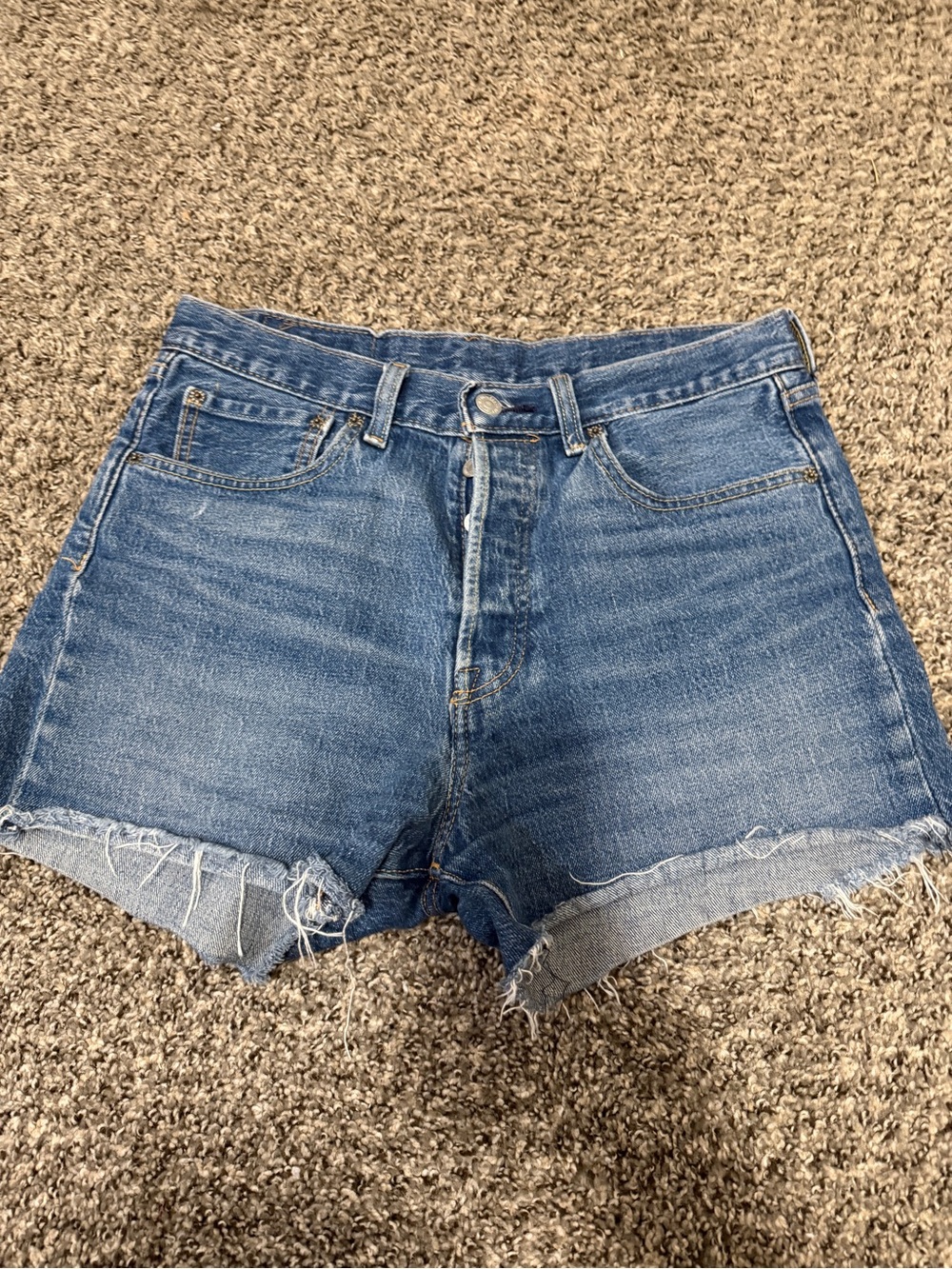 Levi’s shorts women
